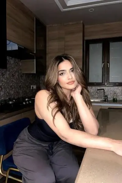 9319099832 Noida Call Girls service (W-20 ꧁ 93190~ 99832 ꧂Female Escort Services