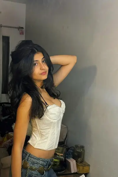 Call Girls In Jhilmil Colony 9711800081 Escorts Service Delhi NCR — image 3