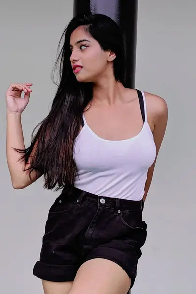 Call Girls In Madanpur Khadar 9711800081 Escorts Service Delhi NCR