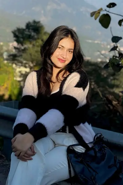 Call Girls In Pandav Nagar 9711800081 Escorts Service Delhi NCR