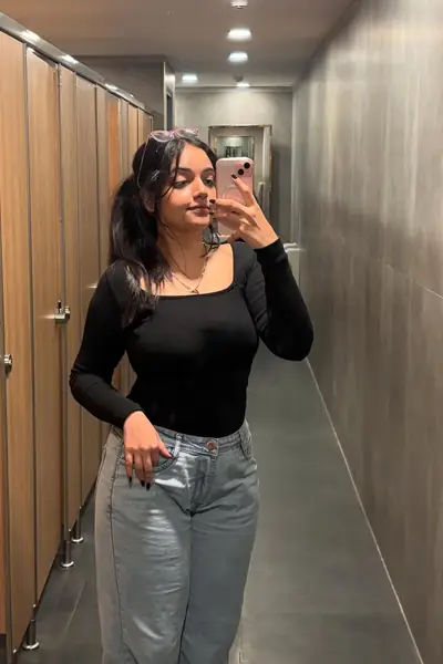 Call Girls In Yojana Vihar 9711800081 Escorts Service Delhi NCR