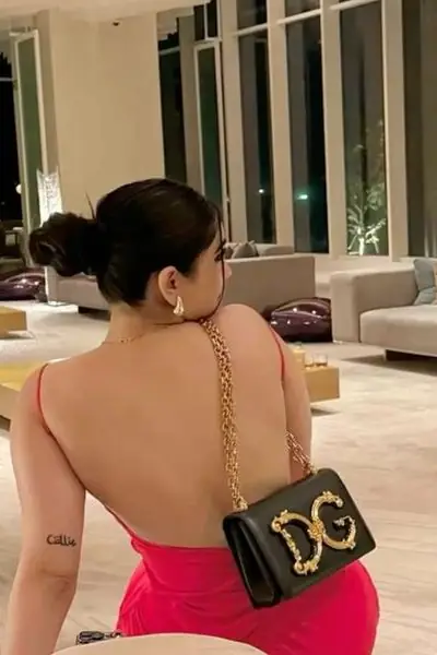 +91-9953350570 Justdial Call Girls In Vasundhara Ghaziabad
