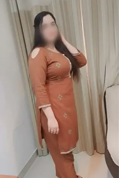 Young And Beautiful Call Girl In Kalkaji New Delhi Available Now 9958018831